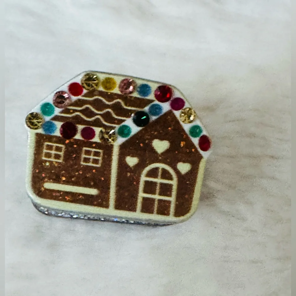 N/A charming gingerbread